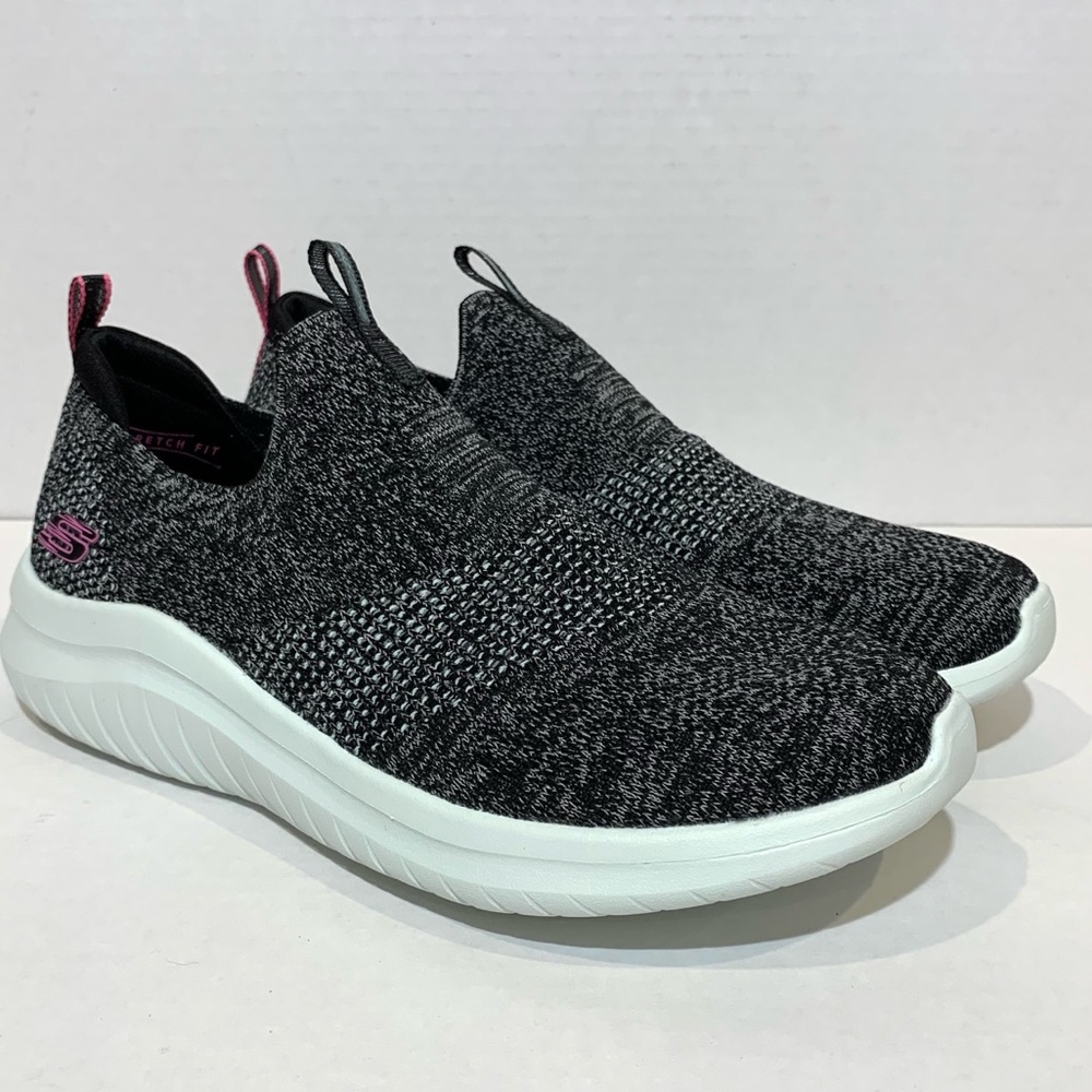 New Ultra Flex 2.0 Slip Sketchers In Black. Available In Size 6.5, 9.